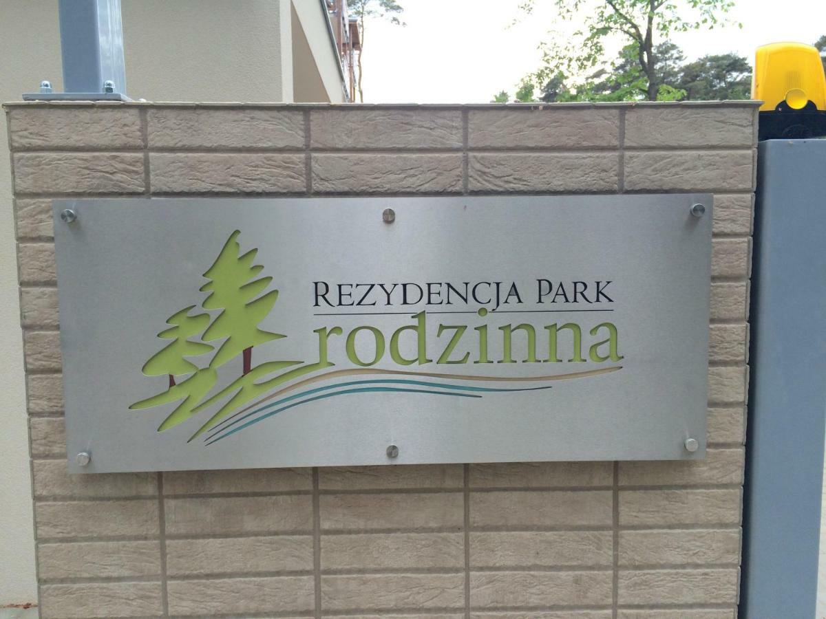 Mi Casa Holidays Rezydencja Park Rodzinna ミエルノ エクステリア 写真